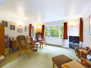 LOUNGE- click for photo gallery